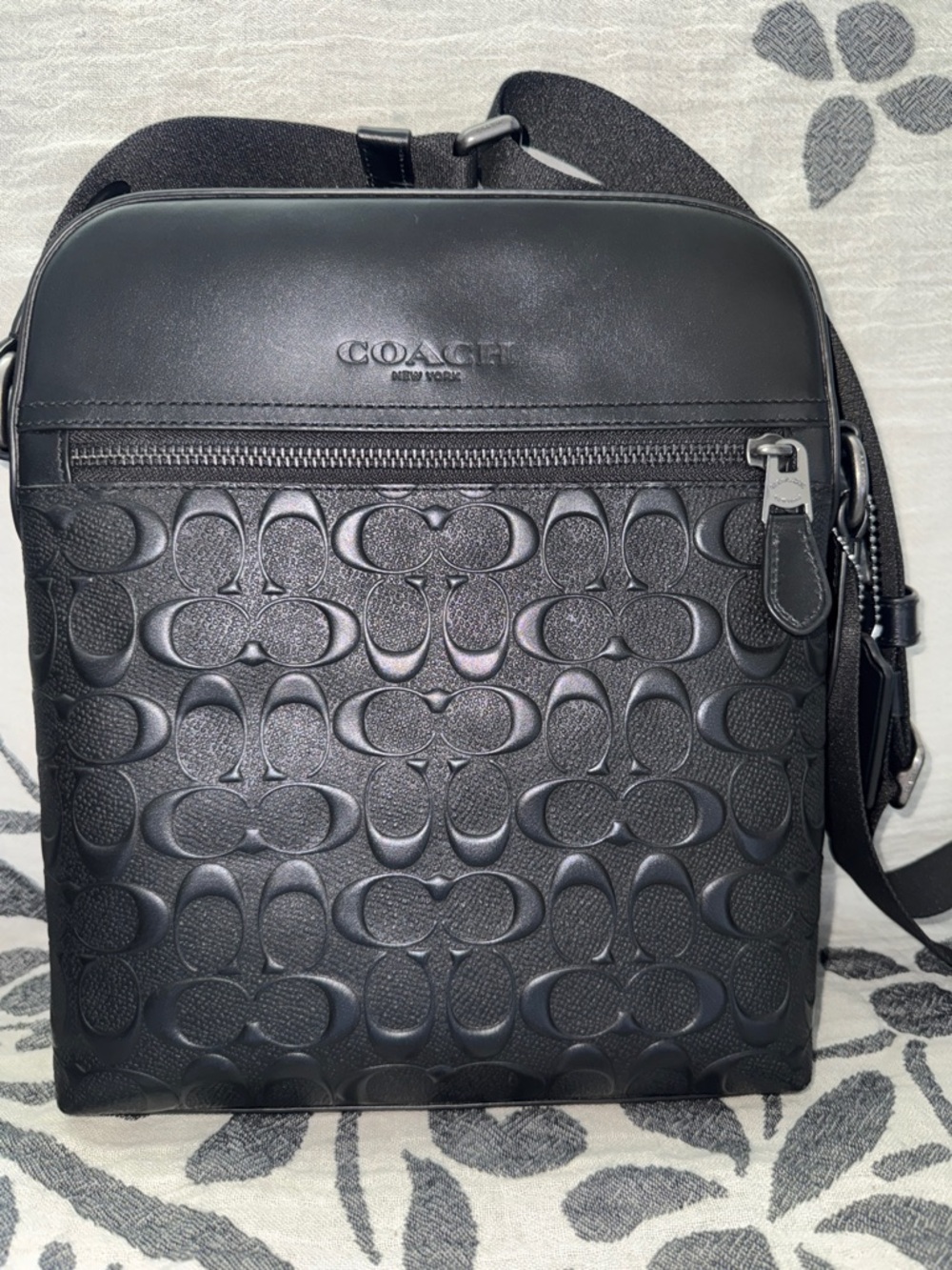 Coach Black Signature Crossbody Messenger - Picture 4 of 8